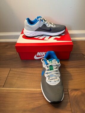 Nike Kids Grey & Blue Athletic Sneakers